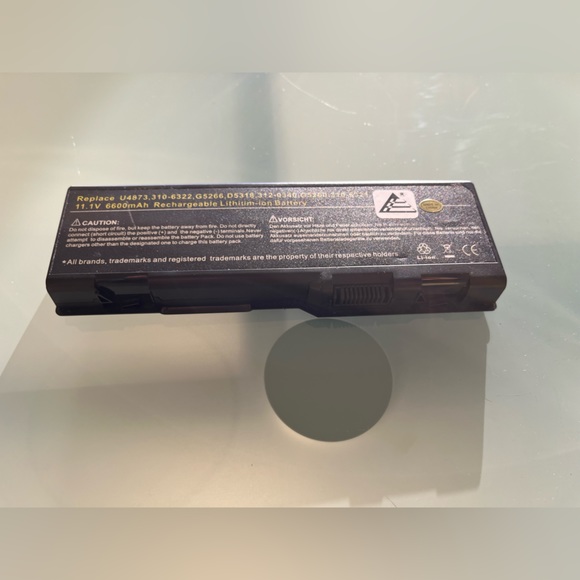 Rechargeable Lithium-Ion Laptop Battery 11.1V 6600mAh Replace U4873, 310-6322 - Picture 4 of 5